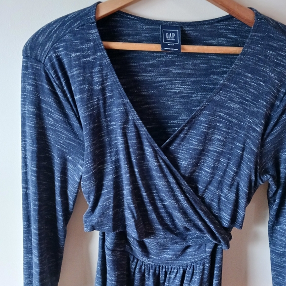 GAP Maternity Dress - Picture 3 of 4